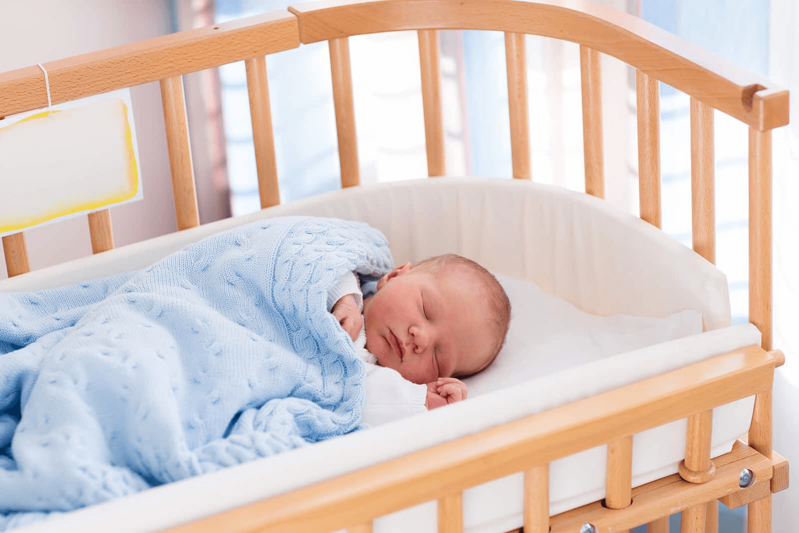 Your Baby Needs To Fall Back Asleep On Its Own